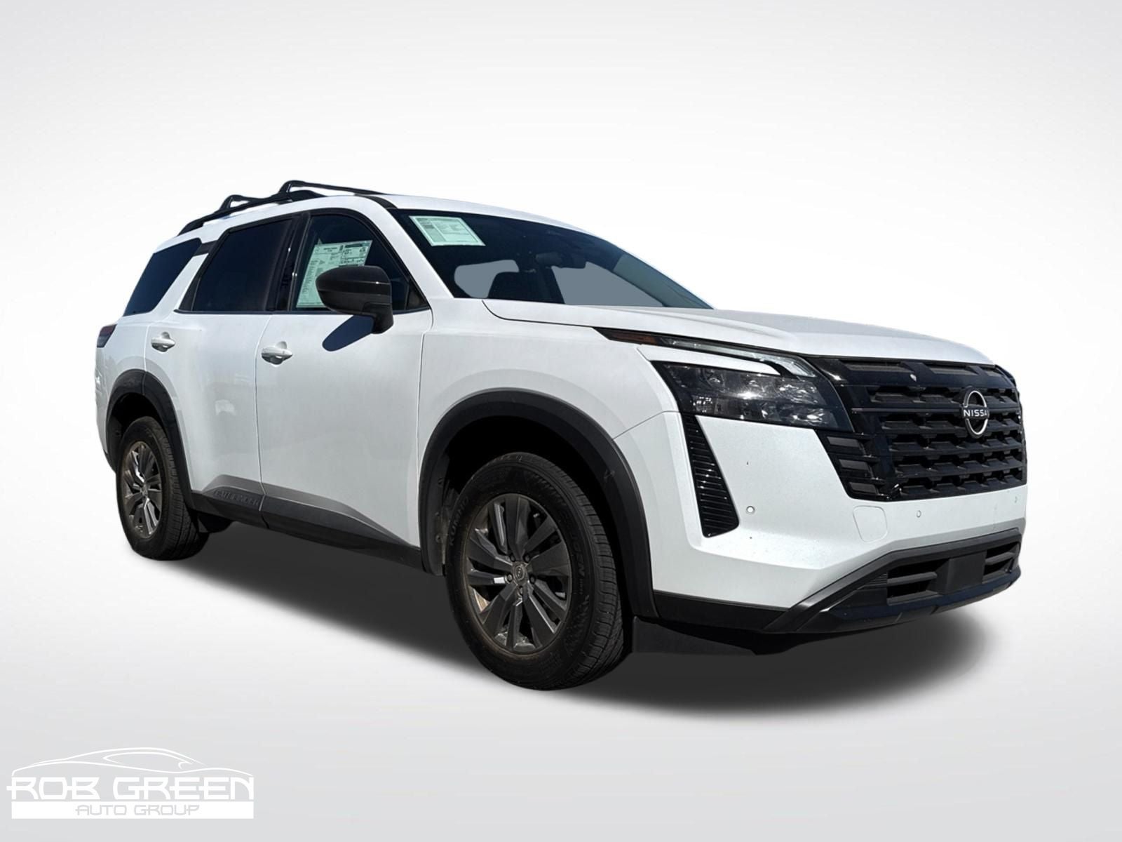 2026 Nissan Pathfinder SV in Everest White Pearl Tricoat — front three-quarter view