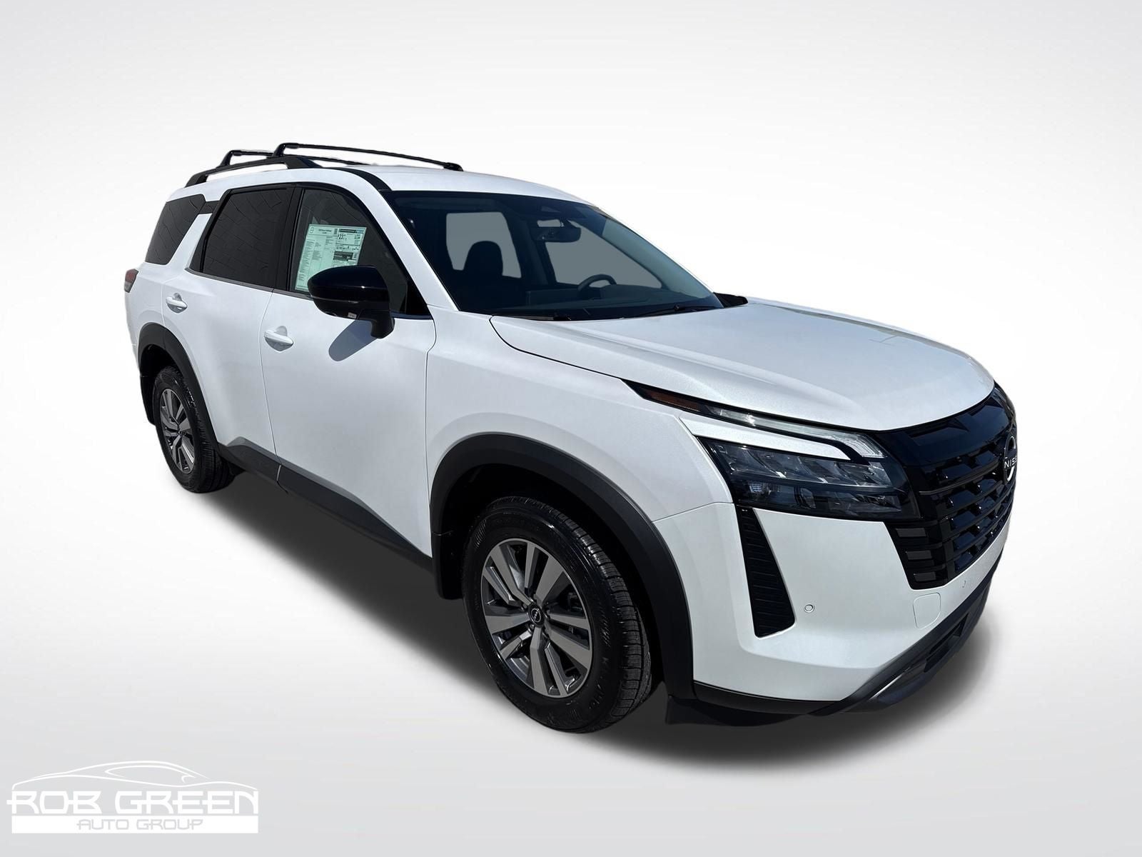 2026 Nissan Pathfinder SL in Everest White Pearl Tricoat — front three-quarter view